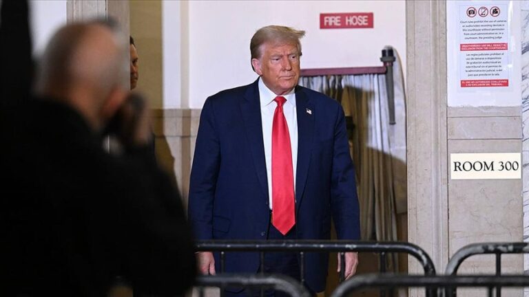 Trump’ın avukatlarından Ellis, “başkanlık seçimine müdahale” davasında suçlamaları kabul etti