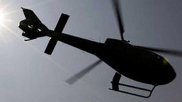 California’da 6 kişiyi taşıyan helikopter düştü
