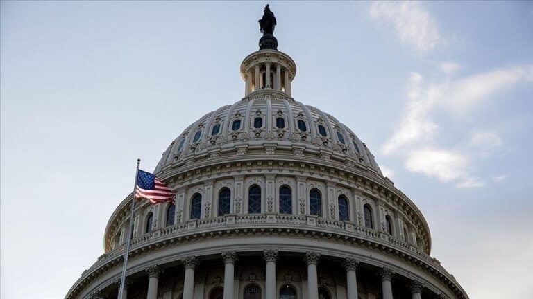 ABD’de 13 Yahudi Kongre üyesinden Biden’a Gazze’de “geçici ateşkes” çağrısı