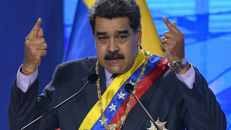 Venezüella Devlet Başkanı Maduro, üçüncü kez devlet başkanı adayı oldu