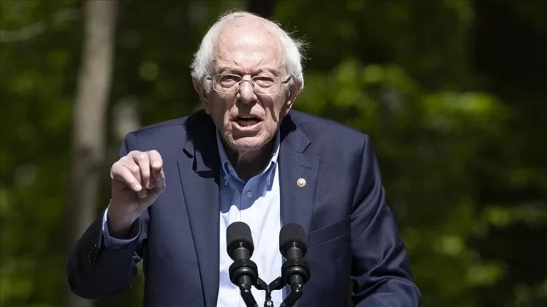ABD’li Senatör Sanders, İsrail’e yardımların Filistin’de “yıkıcı savaşı” sürdüreceğini belirtti