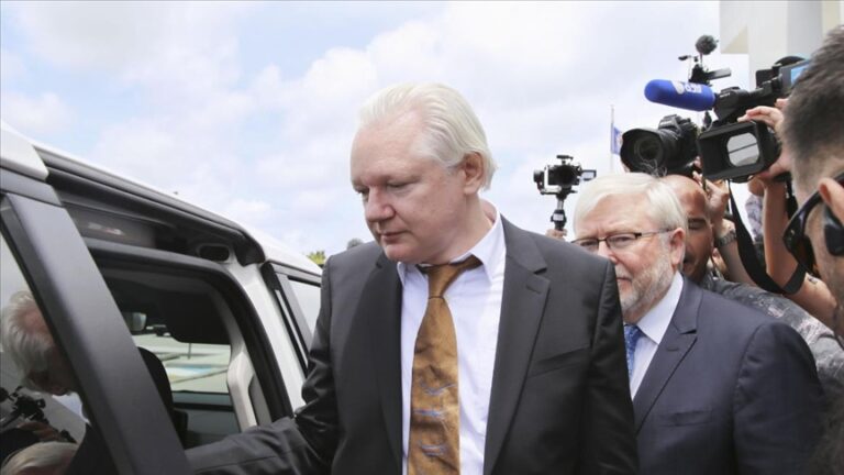 ABD, Assange’ı ortaklarının, müttefiklerinin ve diplomatlarının hayatlarını riske atmakla suçladı