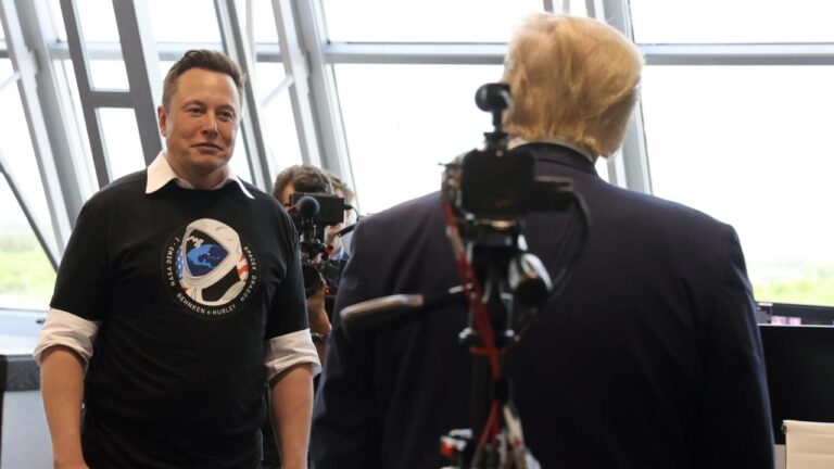 WSJ: Musk, Trump destekçisi gruba ayda yaklaşık 45 milyon dolar bağış yapmayı planlıyor