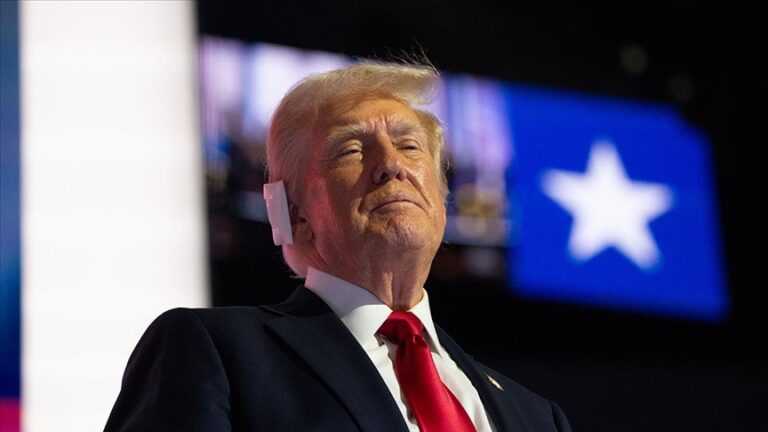 Trump’ın kampanyasından “Harris, Biden’ın seçim bağış paralarını kullanmaya çalışıyor” şikayeti