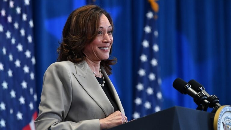 Demokrat Kongre liderlerinden Kamala Harris’e tam destek