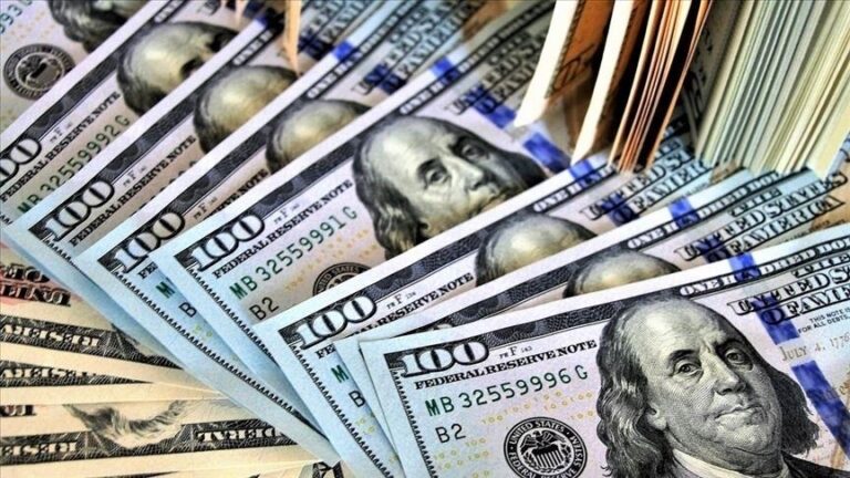 ABD bütçesi ağustosta 380 milyar dolar açık verdi
