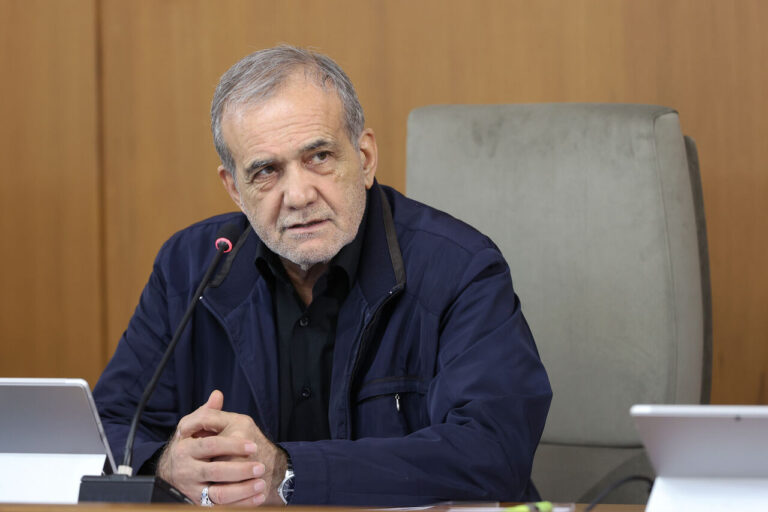 Pezeşkiyan: İran, her tehdide karşı kararlı duracak
