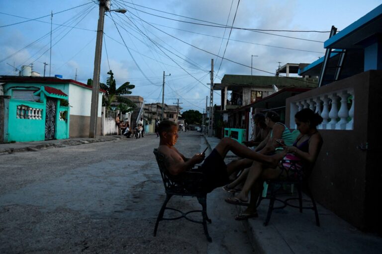 Küba’da enerji krizi derinleşiyor: Santiago de Cuba ve Guantánamo elektriksiz kaldı