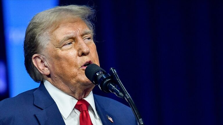 Trump, ABD’nin üzerine “devasa bir savunma kalkanı inşa edeceklerini” söyledi