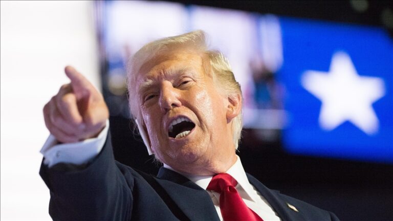 Eski ABD başkanı Trump, Netanyahu’yu Hizbullah’a saldırılar nedeniyle tebrik etti