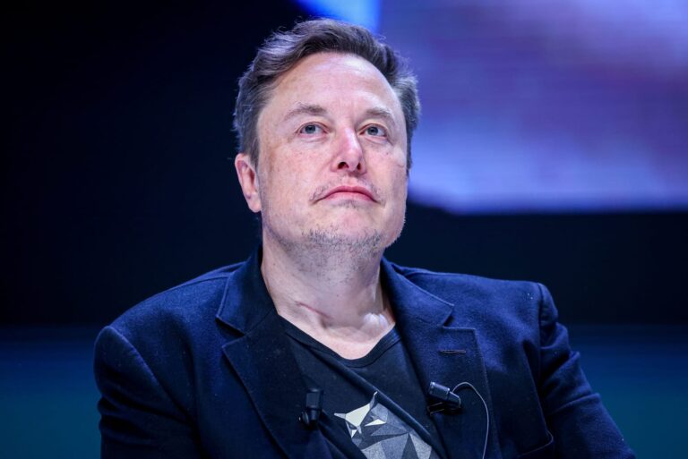 Alman hükümeti, Elon Musk’ın AfD’yi destekleyen açıklamalarıyla seçimleri etkilemeye çalıştığını belirtti