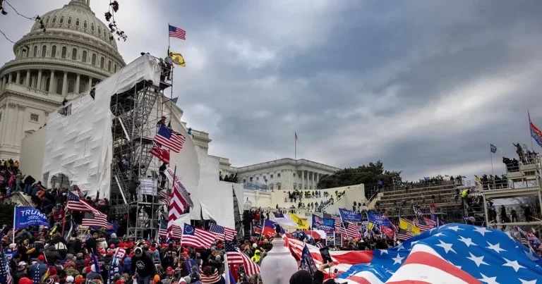 ABD’de, 6 Ocak Kongre baskınına karışan “Oath Keepers”ın lideri Rhodes’a Washington’a giriş yasağı