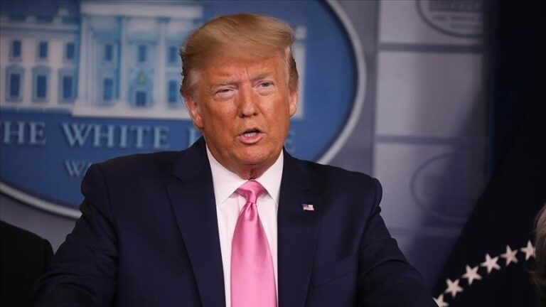 Trump’tan ABD’ye kaçak giren “suçlu göçmenlerin” Guantanamo’da tutulması talimatı