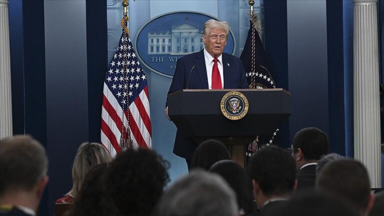 Trump, Mısır ve Ürdün’ün Filistinlileri kabul etmesi gerektiğini belirtti