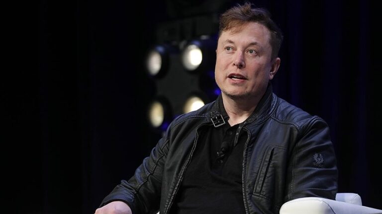 Elon Musk’tan Ukrayna Devlet Başkanı Zelenskiy’e “seçim” çağrısı