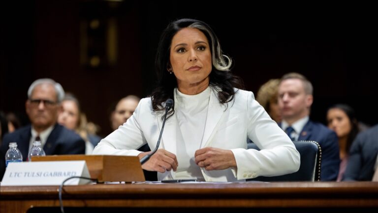 Trump’ın Ulusal İstihbarat Direktörü adayı Tulsi Gabbard, ABD Senatosundan onay aldı